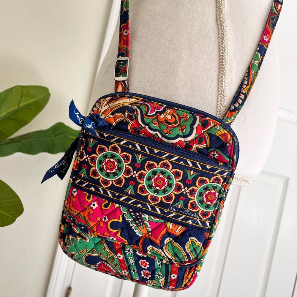 Vera Bradley Venetian Paisley Triple Zip Hipster Crossbody Bag Purse